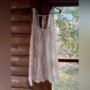 Women’s dress size large